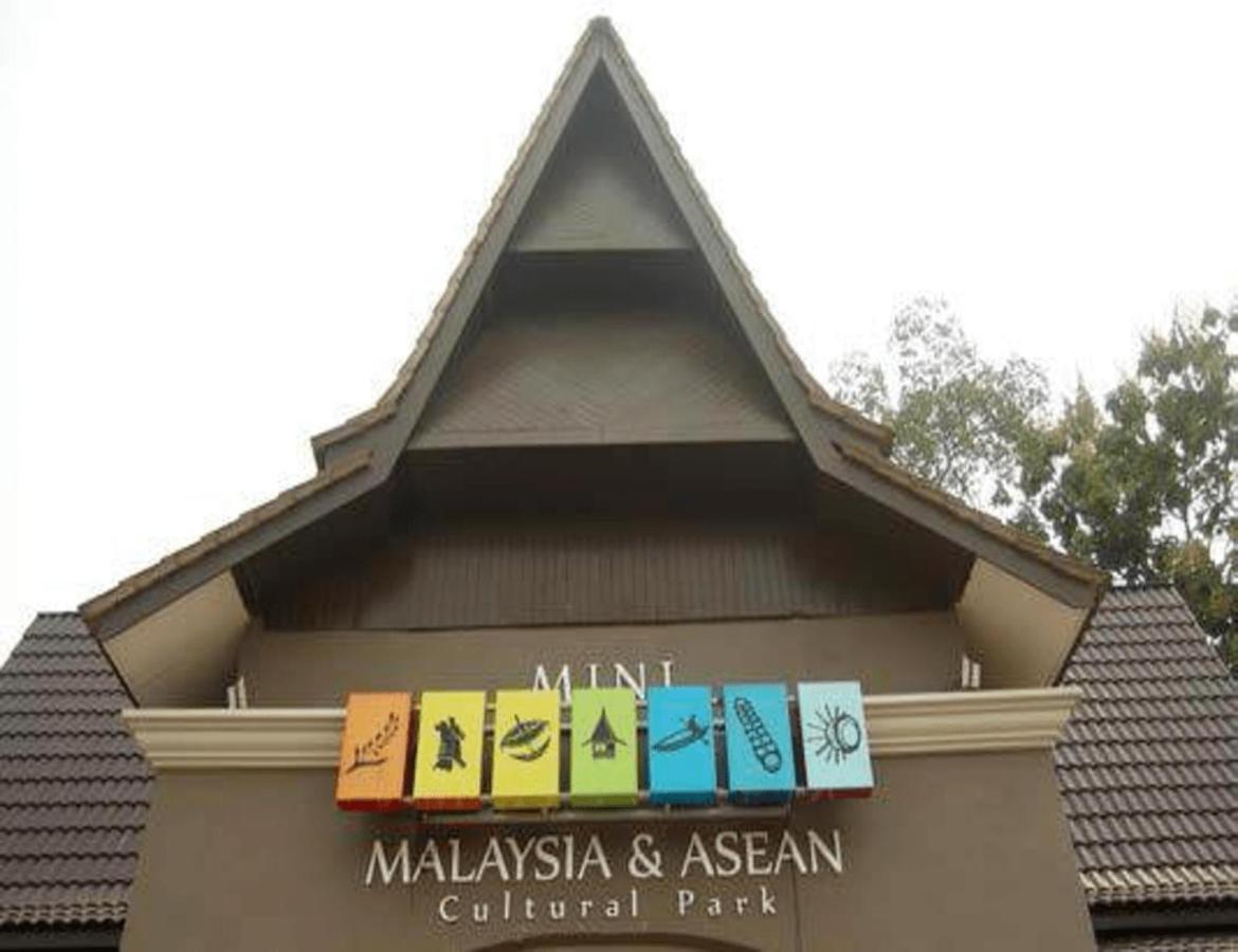 Sun Inns Hotel Ayer Keroh Eksteriør billede